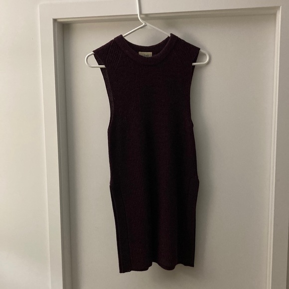 Wilfred Palmier Sleeveless Wool Sweater. Purple. Size S. - Picture 4 of 7